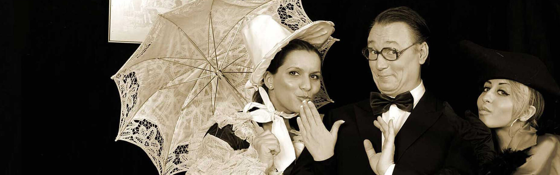 Showkünstler auf der Bühne